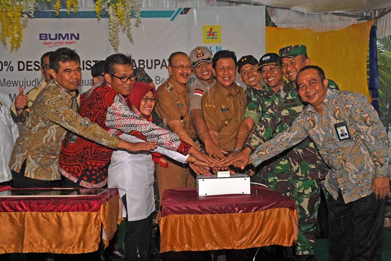 Plt Gubernur Kepri Resmikan 100% Desa Berlistrik di Kabupaten Natuna