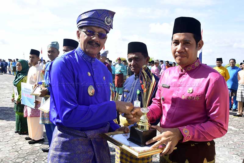 Foto Galeri Upacara Memperingati Hari Jadi Ke -20 Kabupaten Natuna Tahun 2019